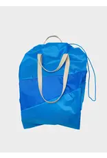 Susan Bijl The Trash Bag, Wave & Yves - 37 x 77 x 33 cm