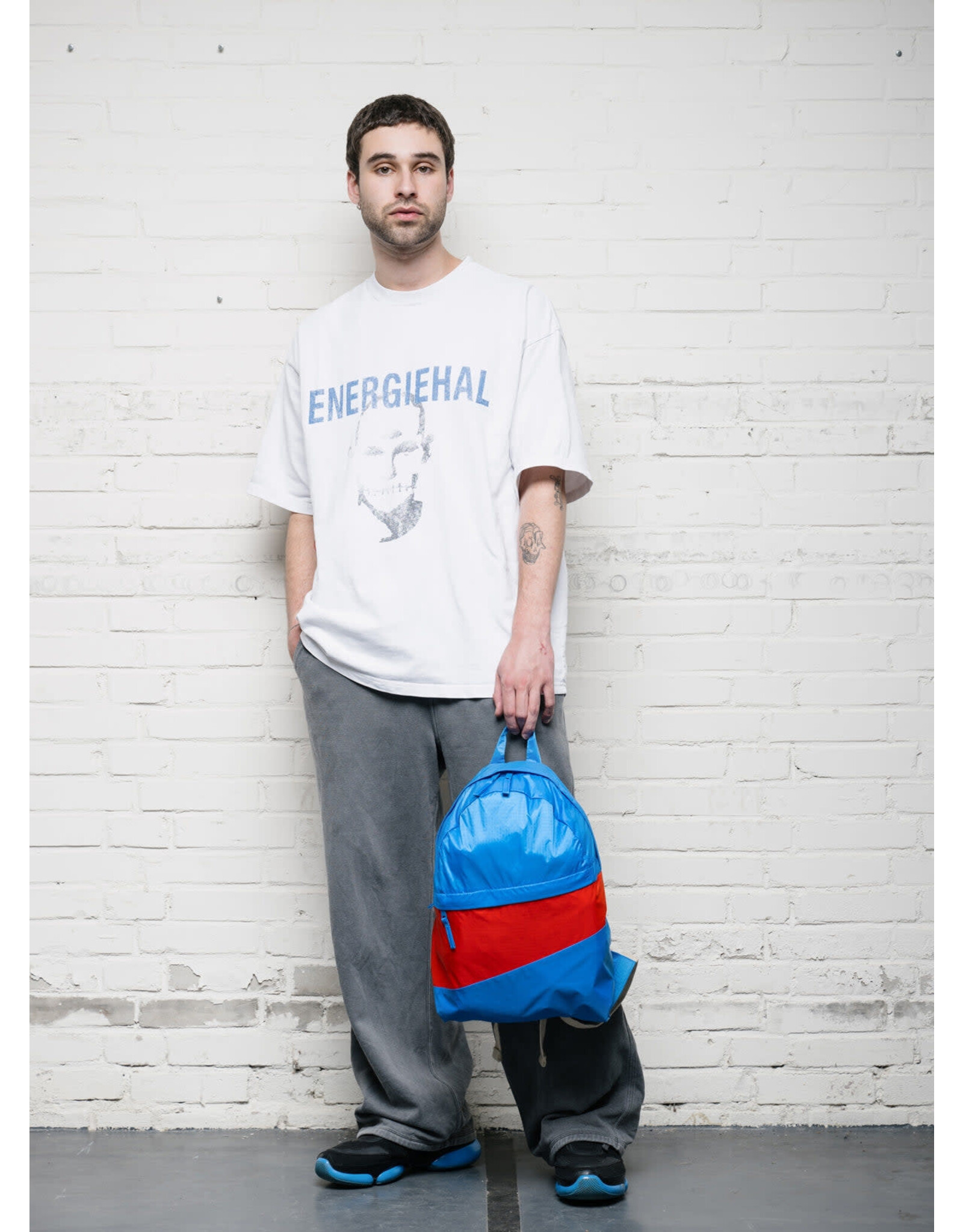 Susan Bijl Foldable Backpack M, Wave & Red Alert - 40 x 25 x 10 cm