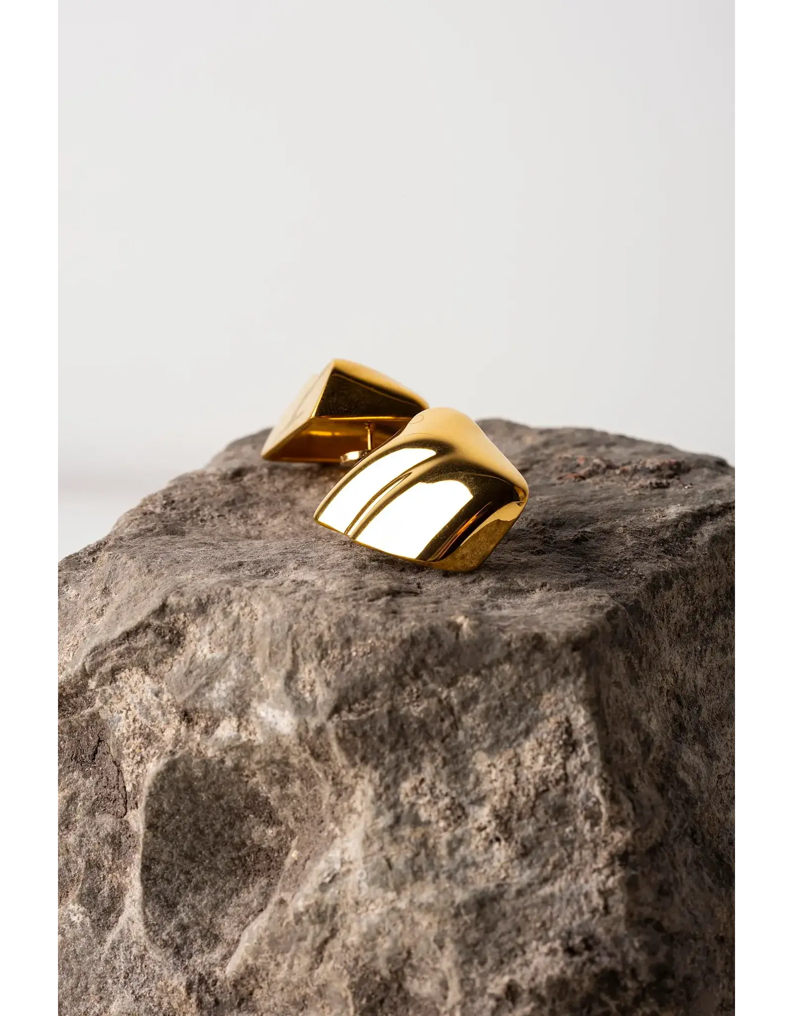 Murielle Perrotti Oorbel MP - Call me, Rechthoekig - Goud - Sym