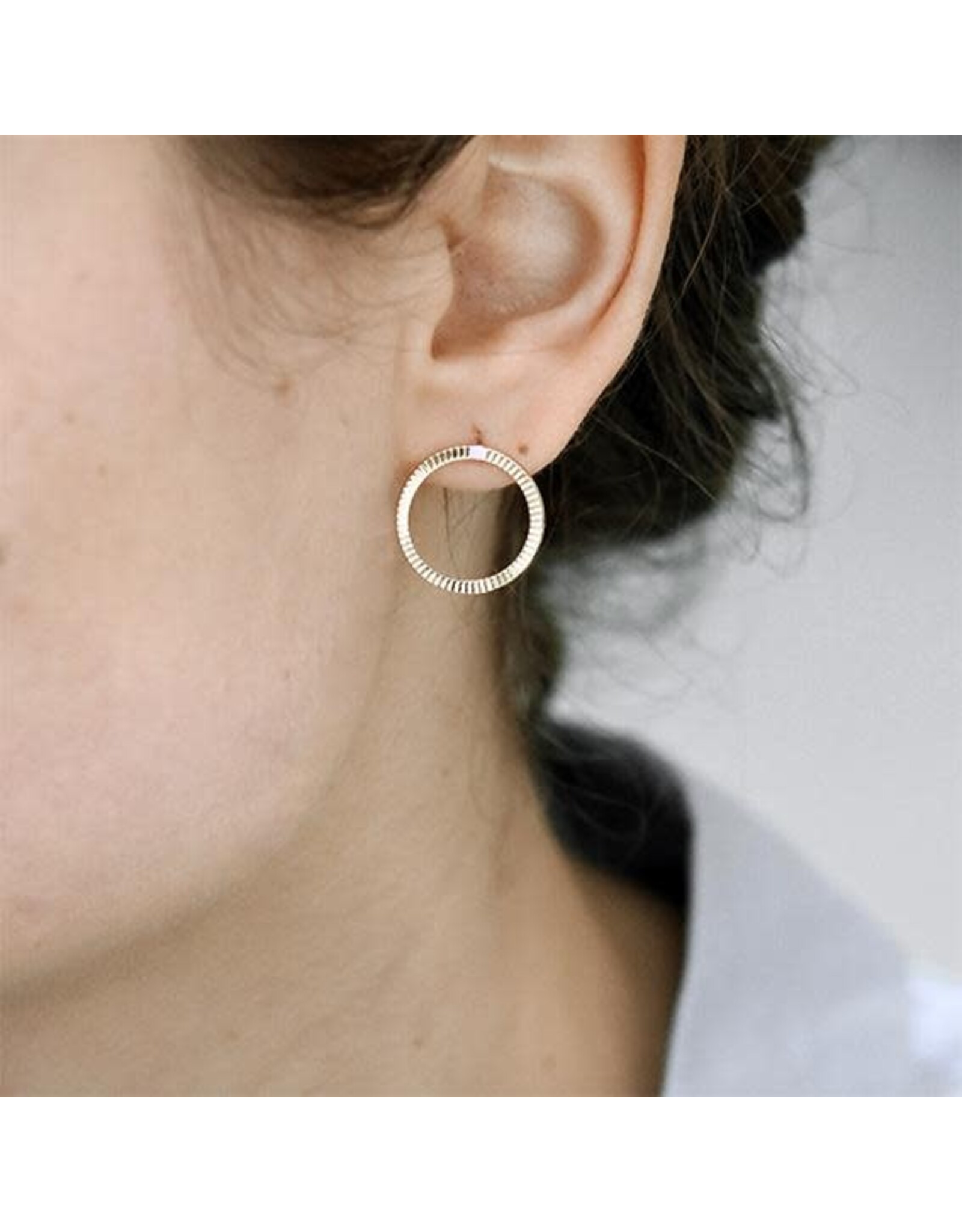 Judith Benita Oorbel Tadao - Ø 1,8 cm - Messing verguld -