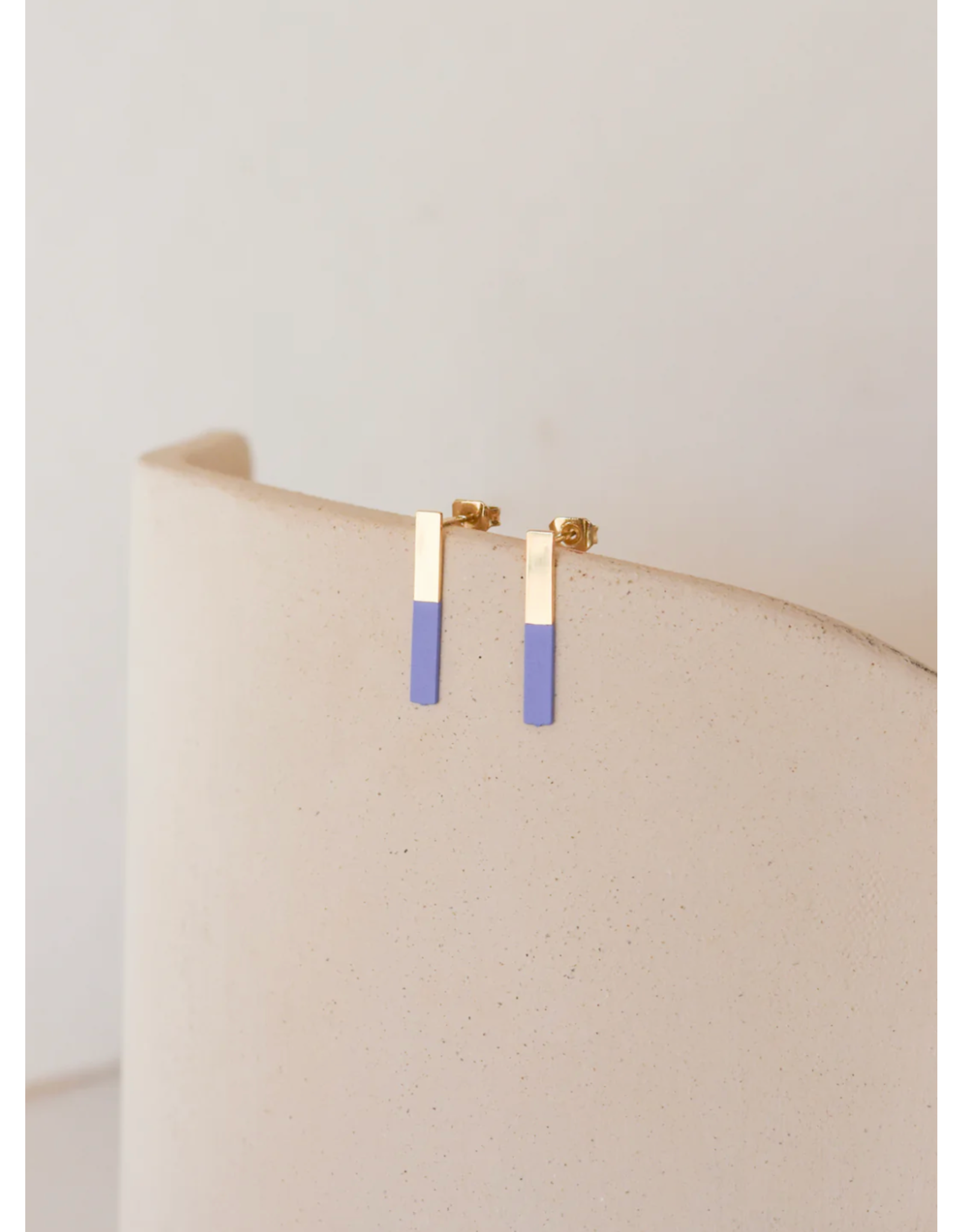 Judith Benita Oorbel Trait - Lila - Messing Verguld 24K