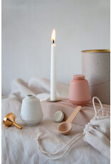 Roosmarijn Knijnenburg Mini urn Terra – subtiele herinnering in keramiek