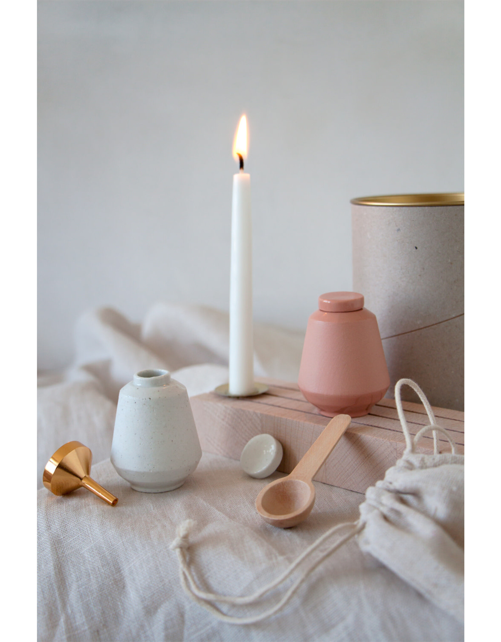 Roosmarijn Knijnenburg Urn - Roze - B 4,5 cm x H 6 cm