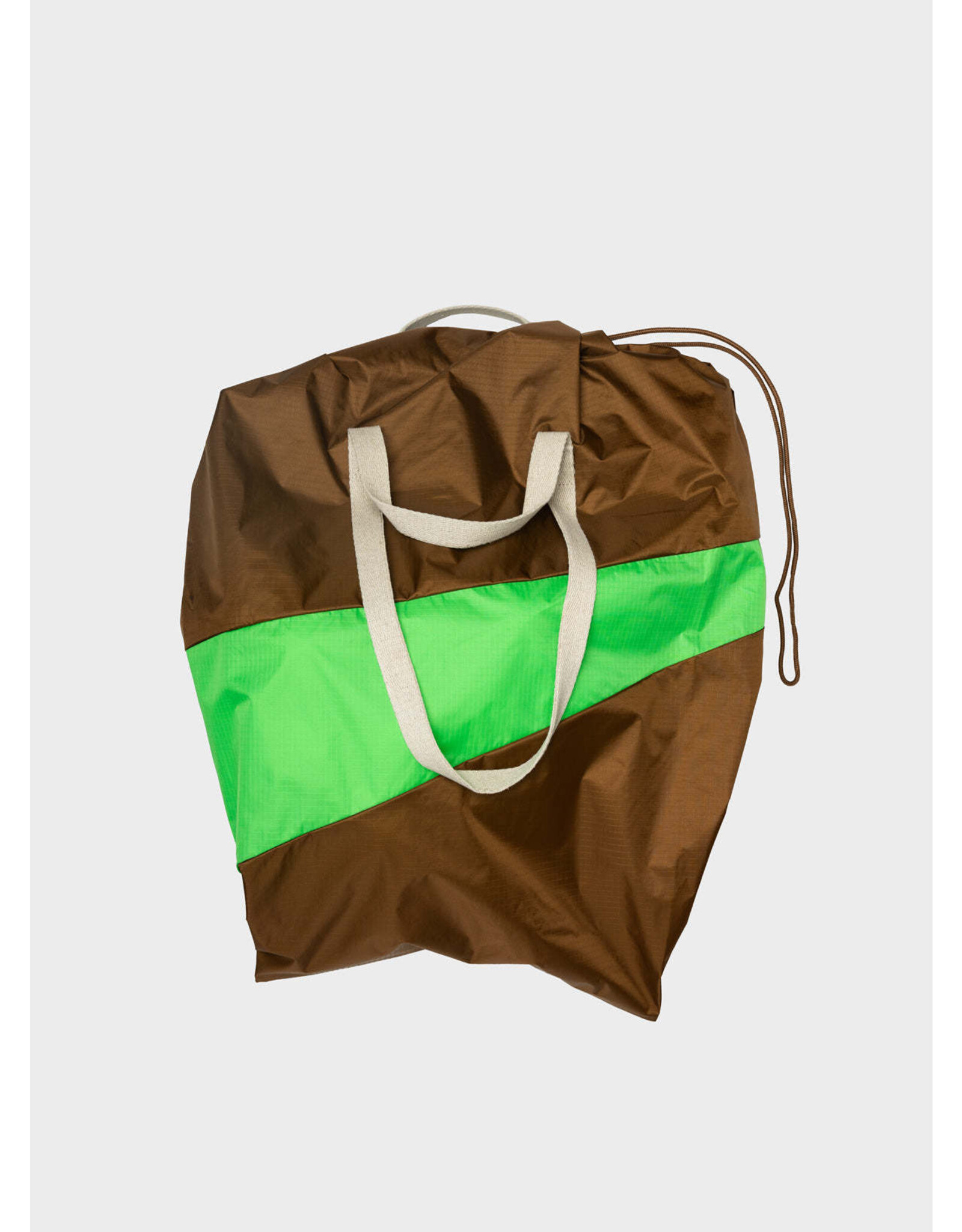 Susan Bijl The Trash Bag L, Hazel & Greenscreen - 37 x 77 x 33 cm