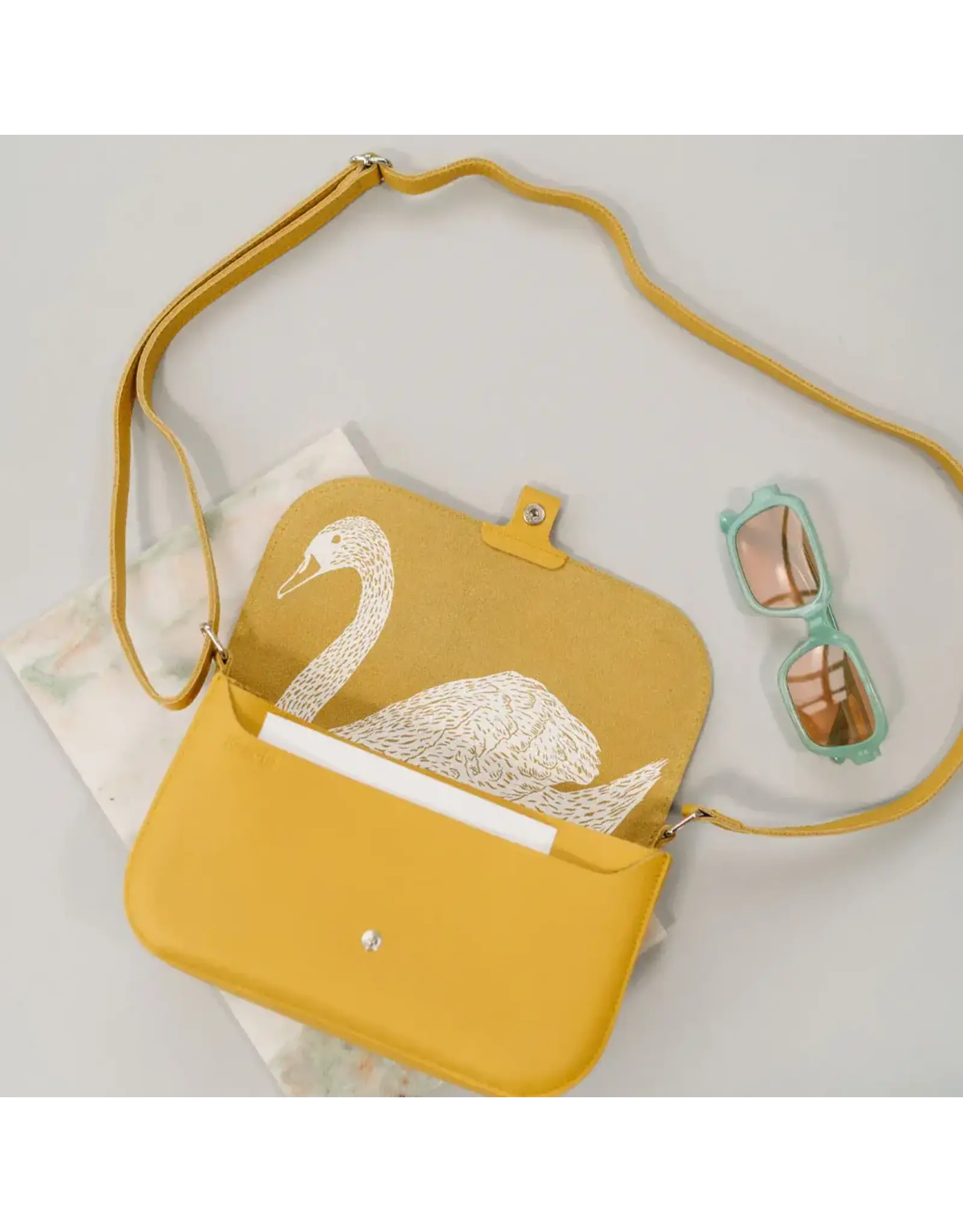 Keecie Wild Swan, Yellow