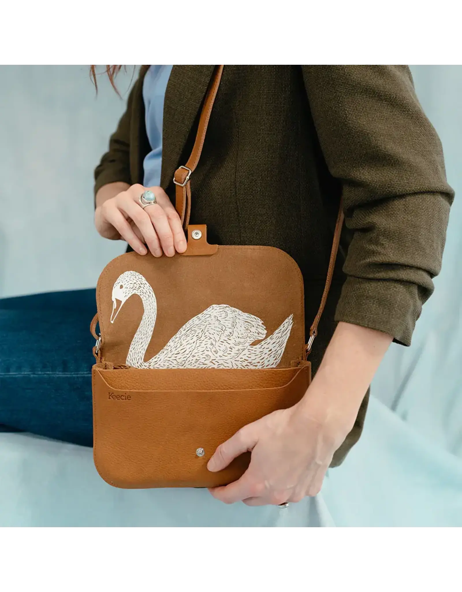 Keecie Wild Swan, Cognac used look