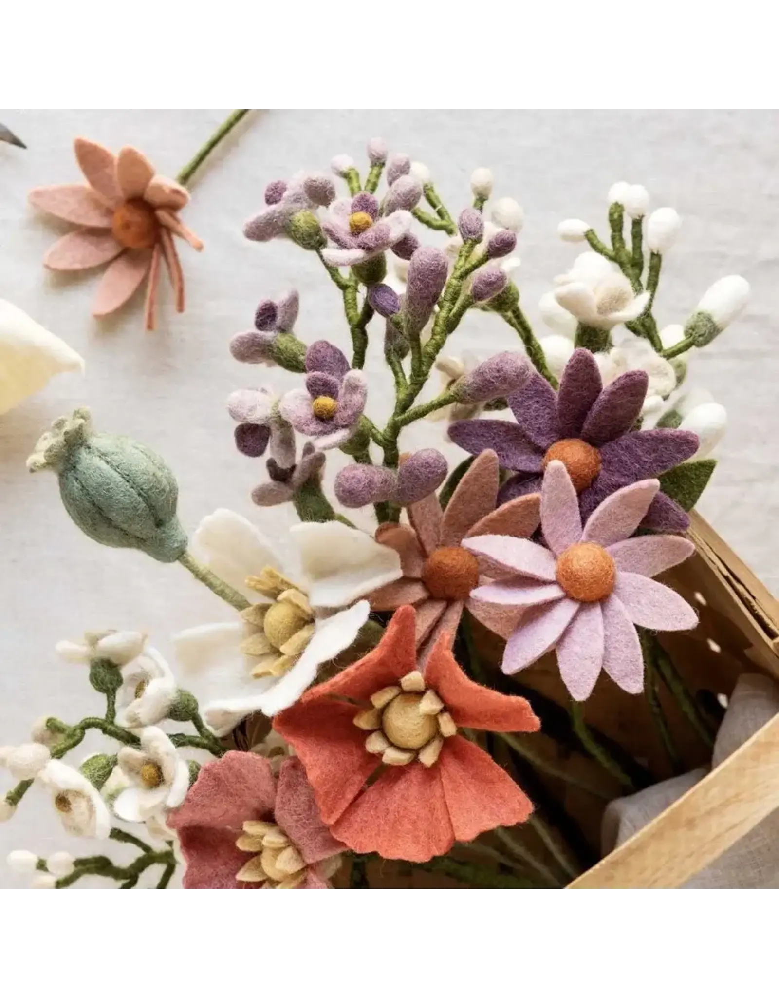 Gry & Sif Vilten Bloem - Wisteria Wit - 60cm