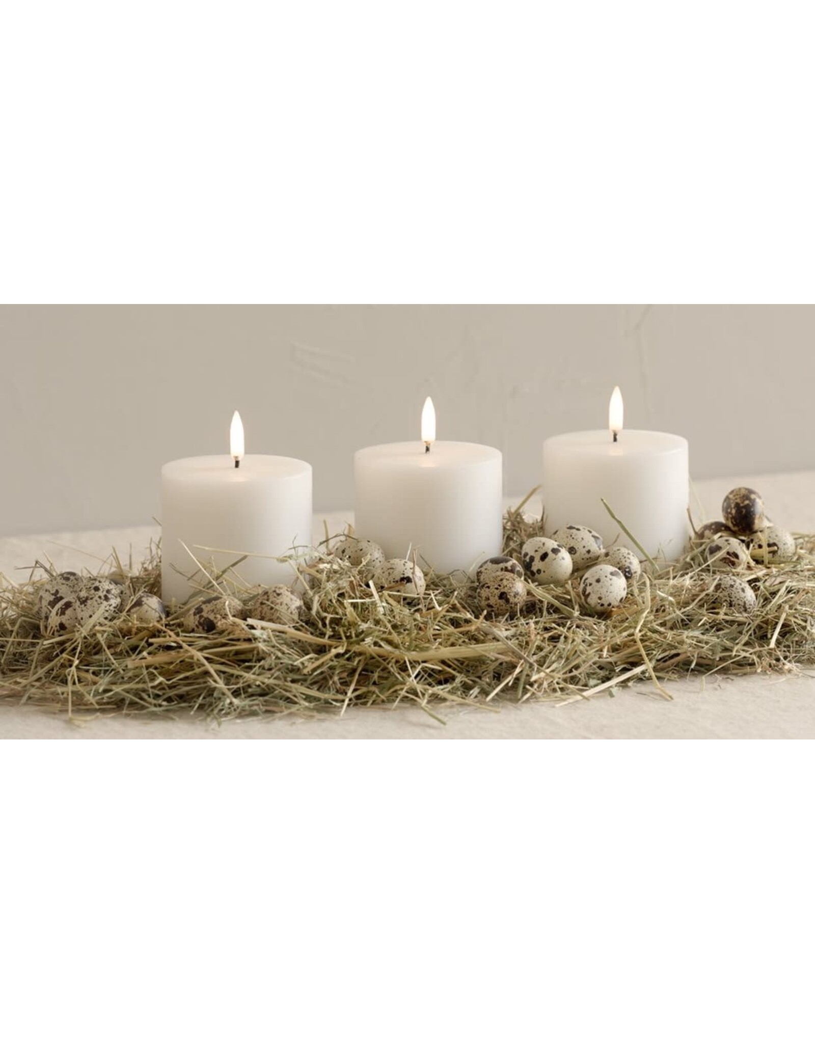 Uyuni Led Pillar Kaars - Nordic White - 10 x 10cm