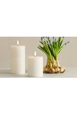 Uyuni Led Pillar Kaars, Nordic White - 7,8 x 10cm