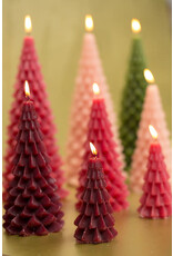 Rustik Lys Kaars, Kerstboom S - Raspberry - 6,3 x 12 cm