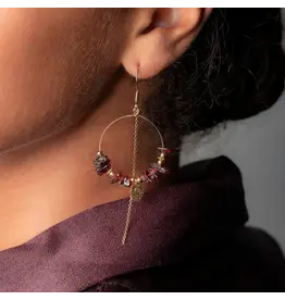 Murielle Perrotti Oorbel MP - Pierre - Creool & Ketting - Granaat - Asym