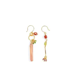Murielle Perrotti Oorbel MP - Studio - Bergkristal, Granaat en Peridot - Asym