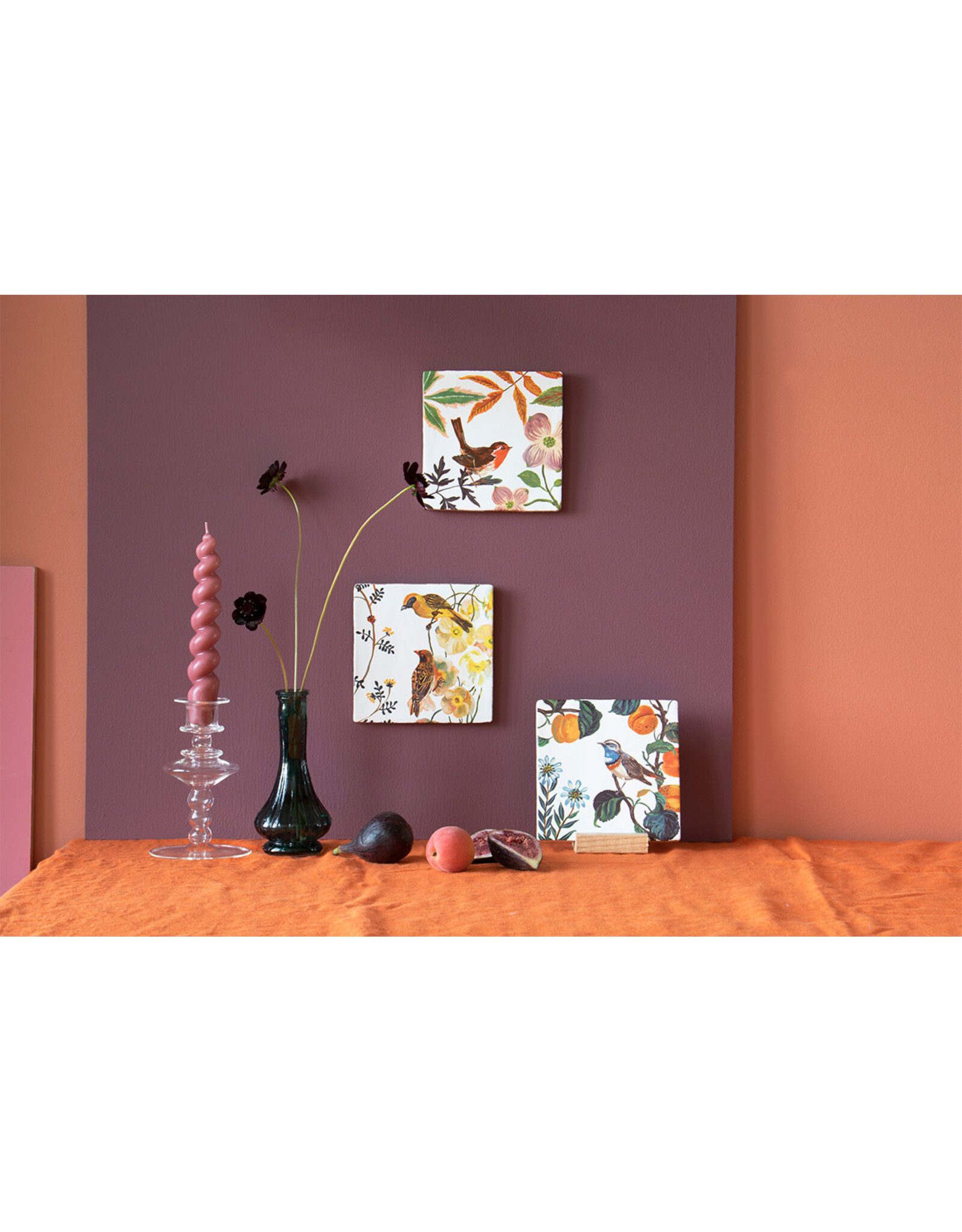 Storytiles Tegel - Beschut door blaadjes