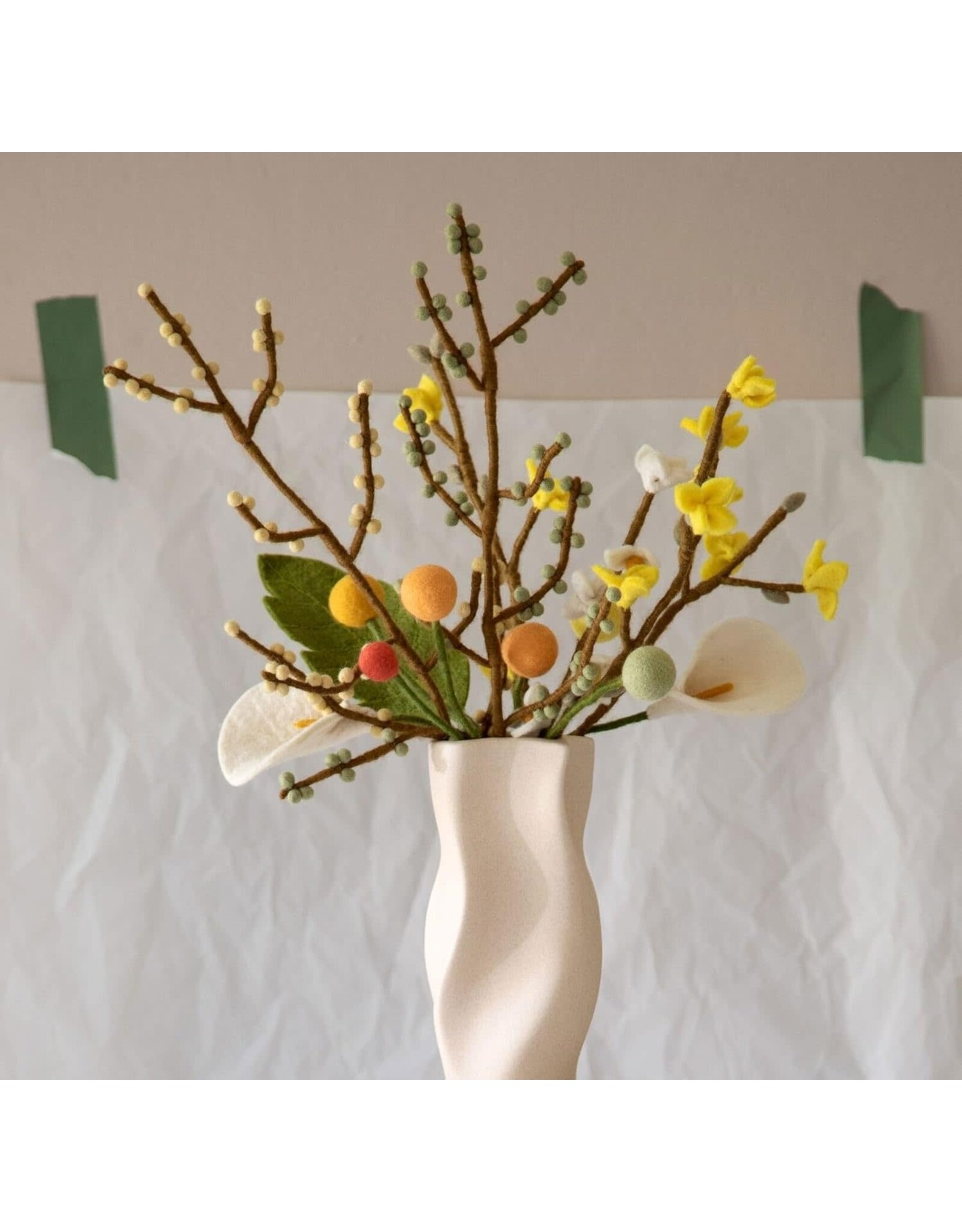 Gry & Sif Vilten Bloem - Branch Light Yellow Berries - 62cm