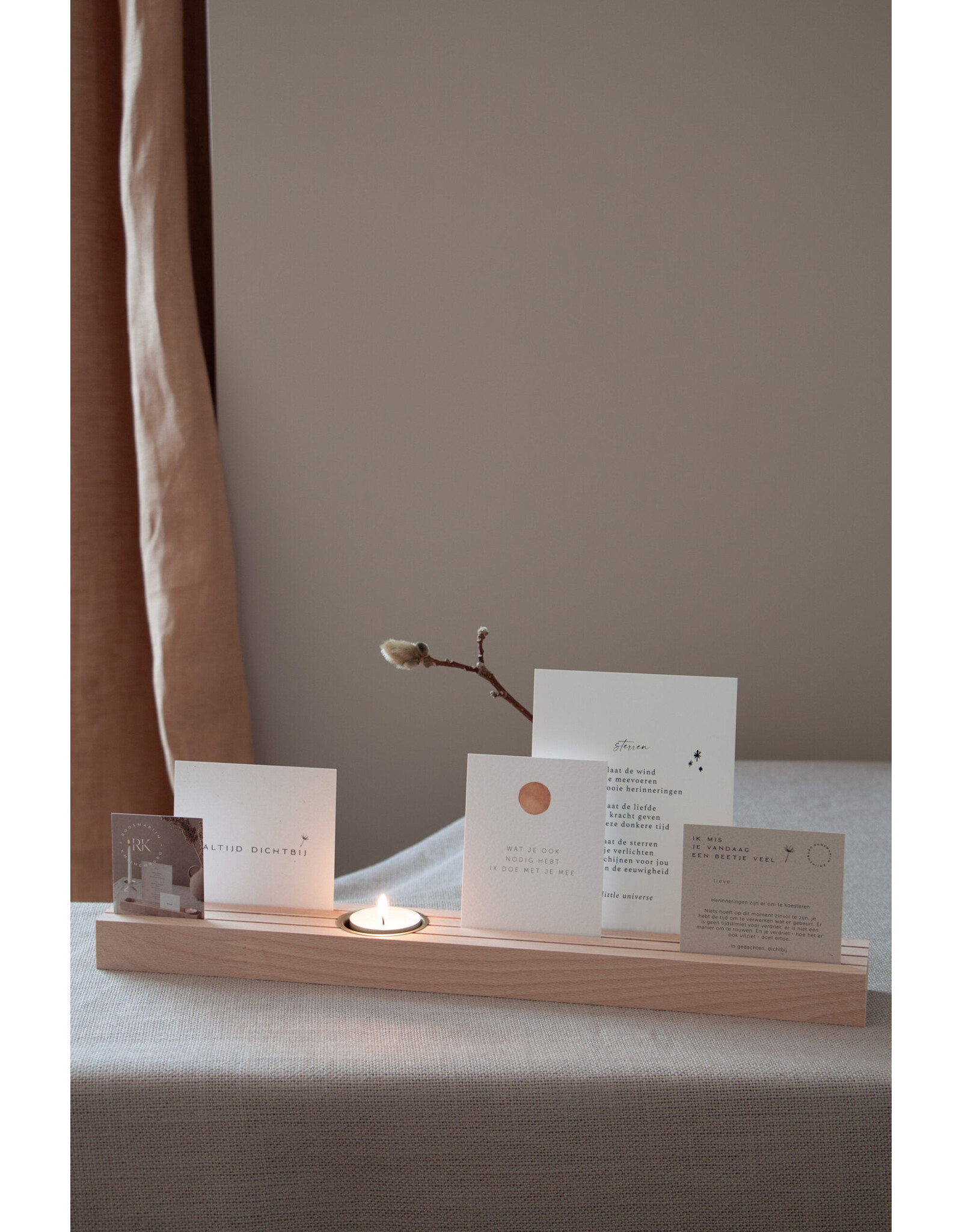 Roosmarijn Knijnenburg Hold it + Abundance