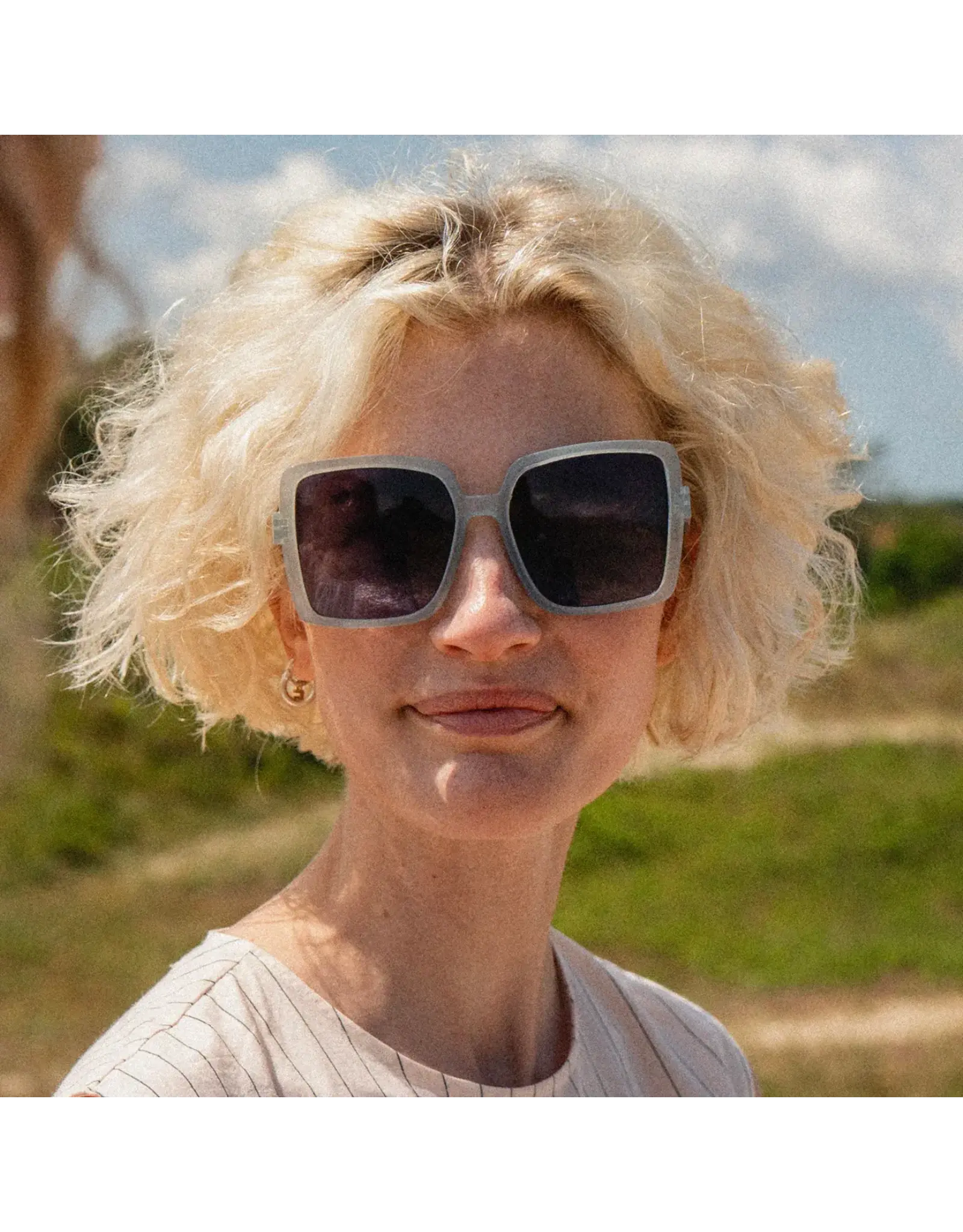 Have a look Zonnebril, Square XL - Dove Blue