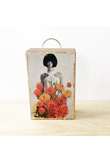 Studio The Cube Studio The Cube - Behind the flowers - 6x9x3 cm