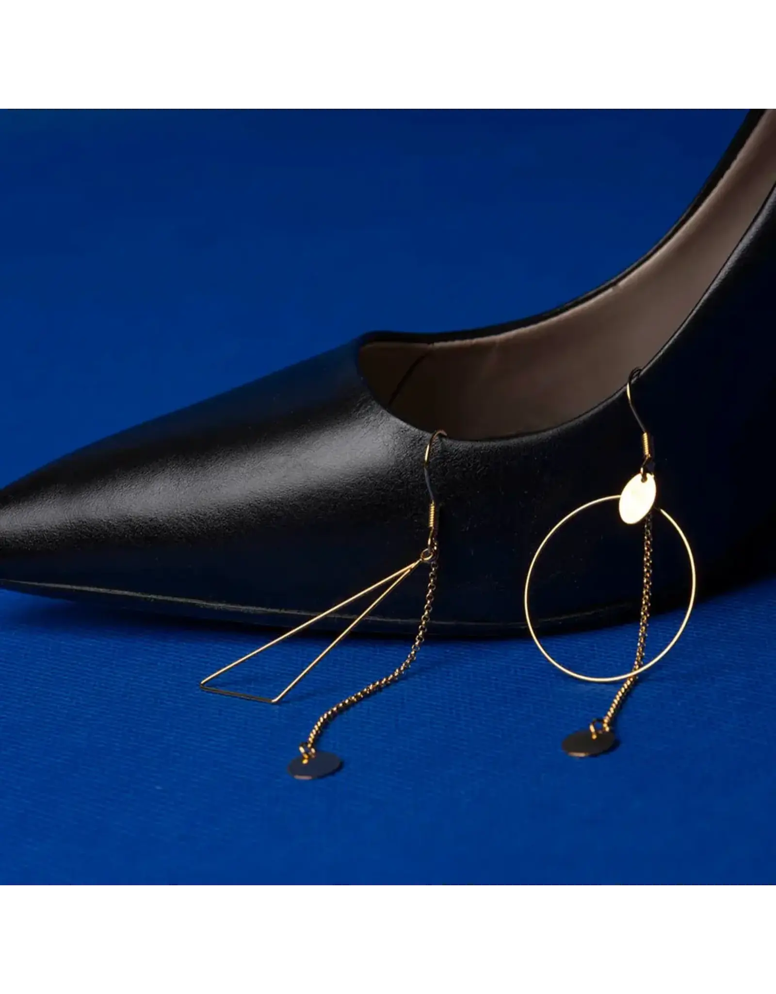 Murielle Perrotti Oorbel MP - Cloe -  Creool, Driehoek & Ketting - Goud - Asym