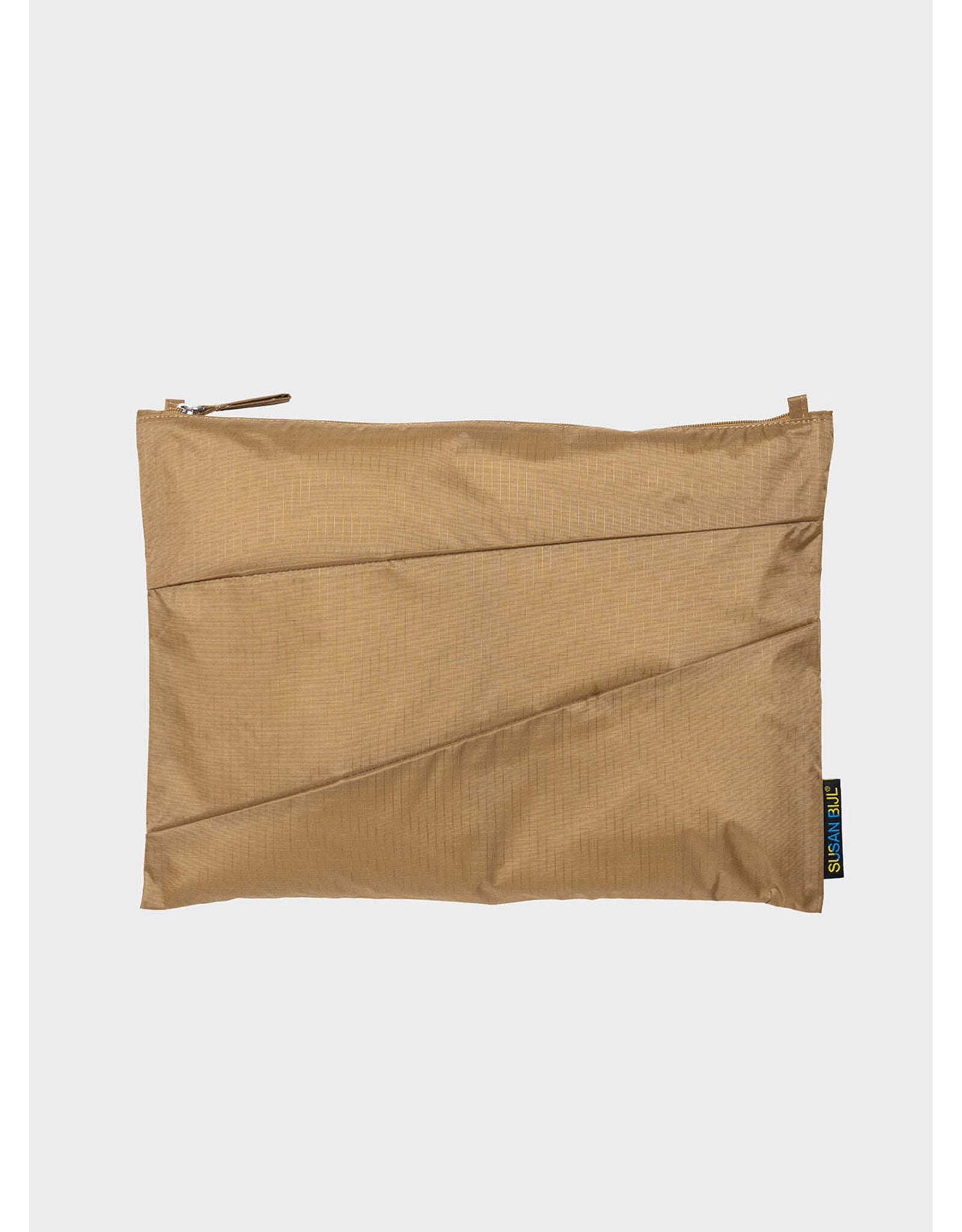 Susan Bijl Pouch L, Mono Camel - 35 x 25cm