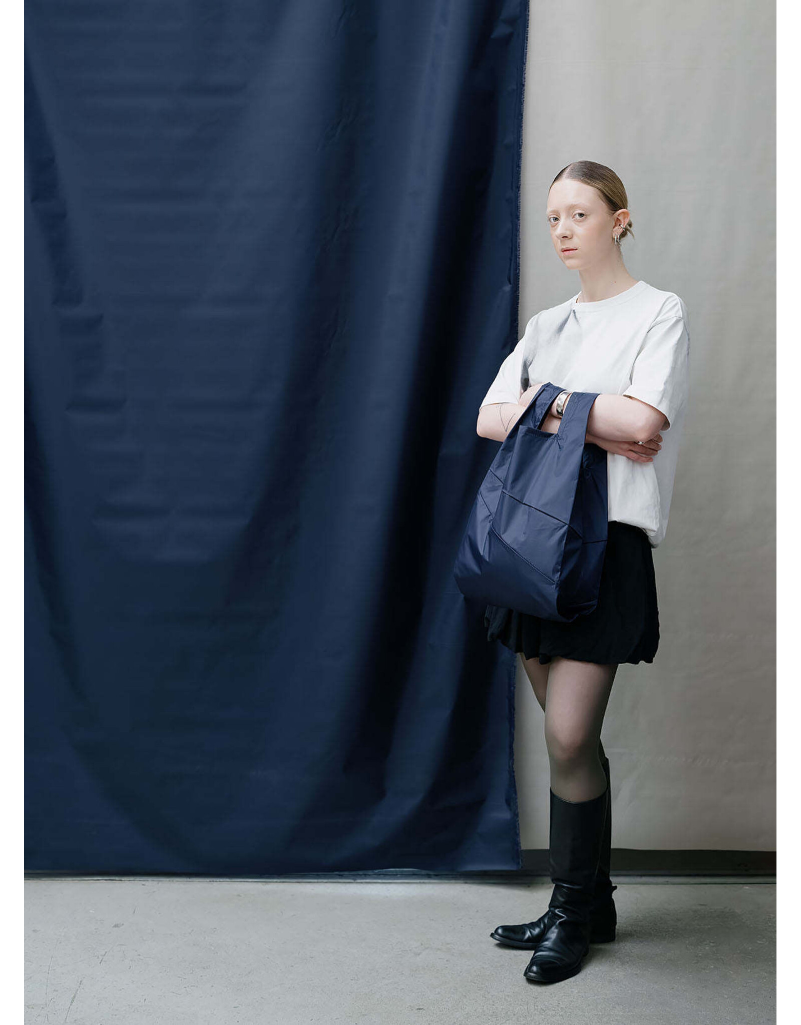 Susan Bijl Shopping bag M, Mono Water - 27 x 55 x 18 cm