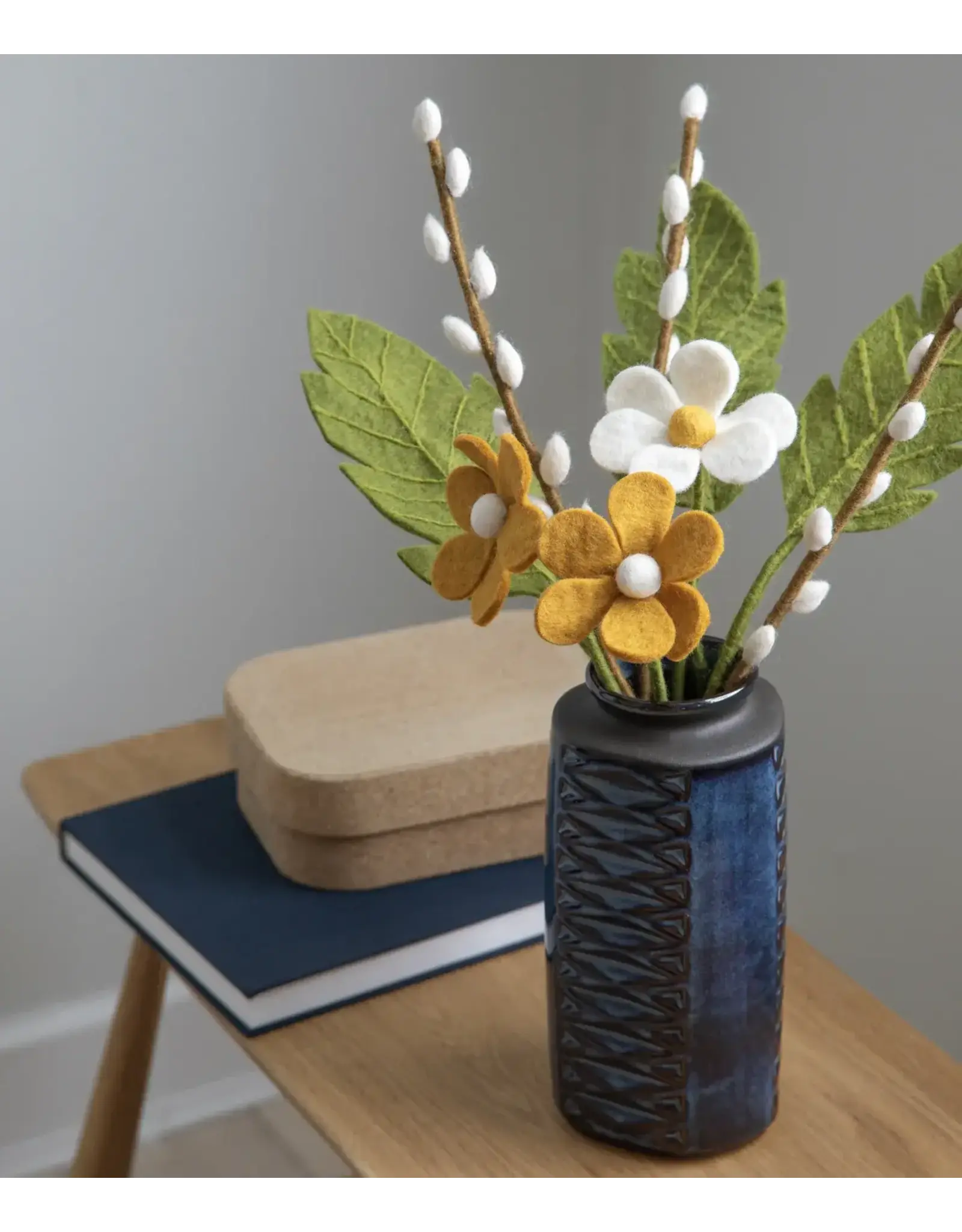Gry & Sif Vilten Bloem - Simple Flower, White - 34cm