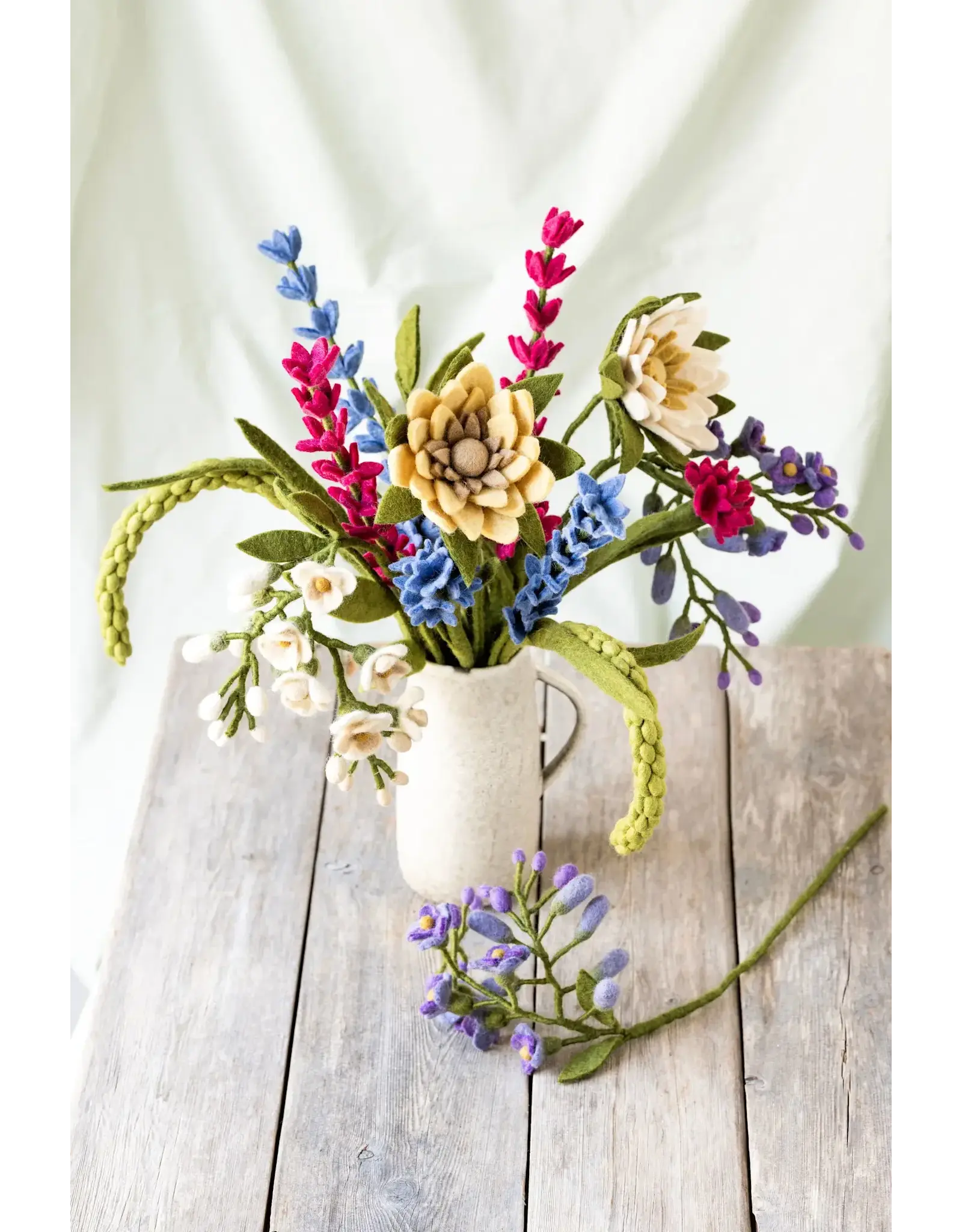Gry & Sif Vilten Bloem, Cornflower - Cerise - 33cm