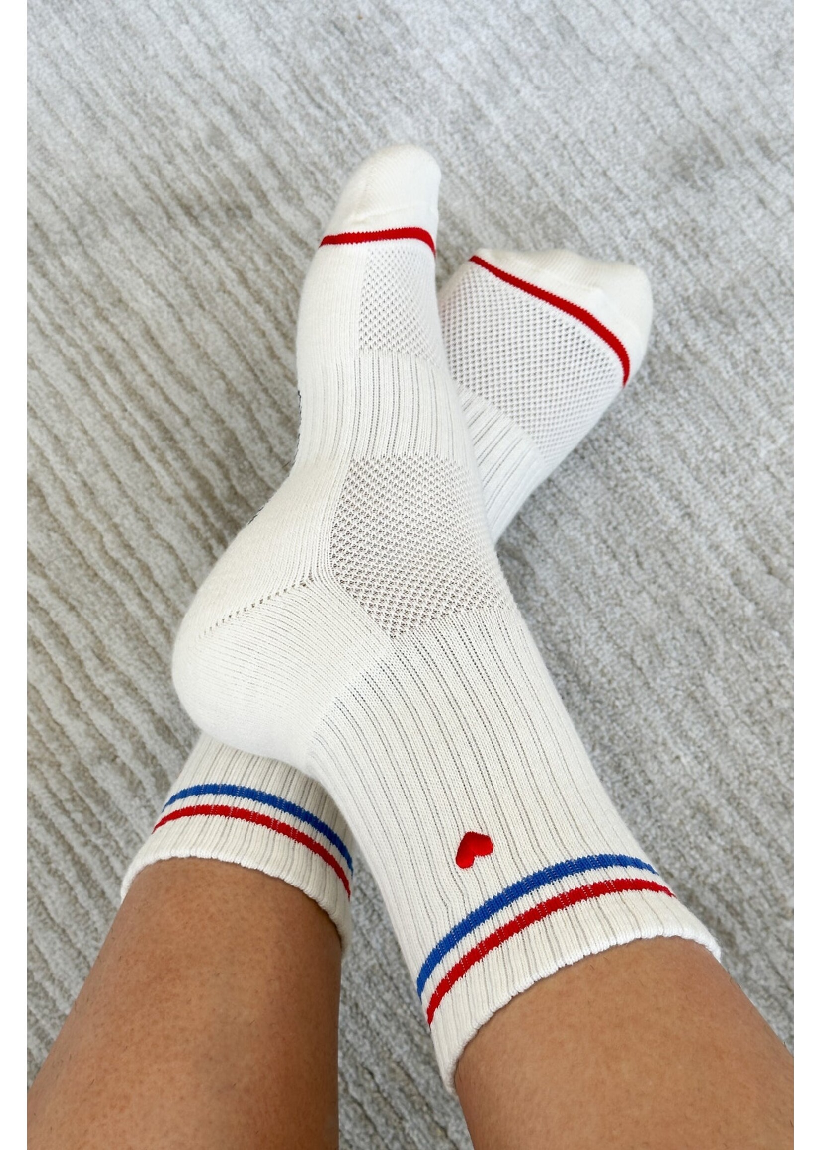LE BON SHOPPE EMBROIDERED BOYFRIEND SOCKS MILK  HEART