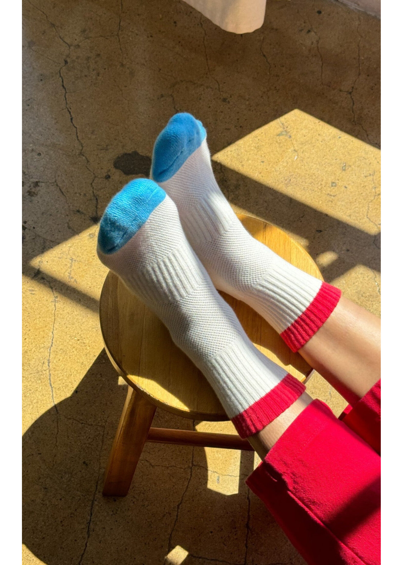 LE BON SHOPPE GIRLFRIEND SOCKS  COLOR BLOCK BLUE RED