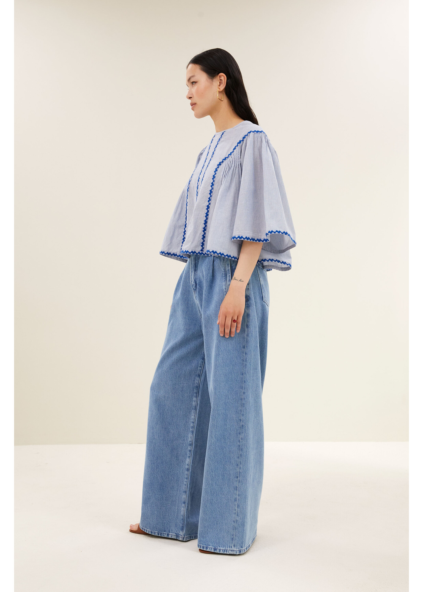 BY-BAR BB DAVIN BLOUSE BLUE PIIN STRIPE