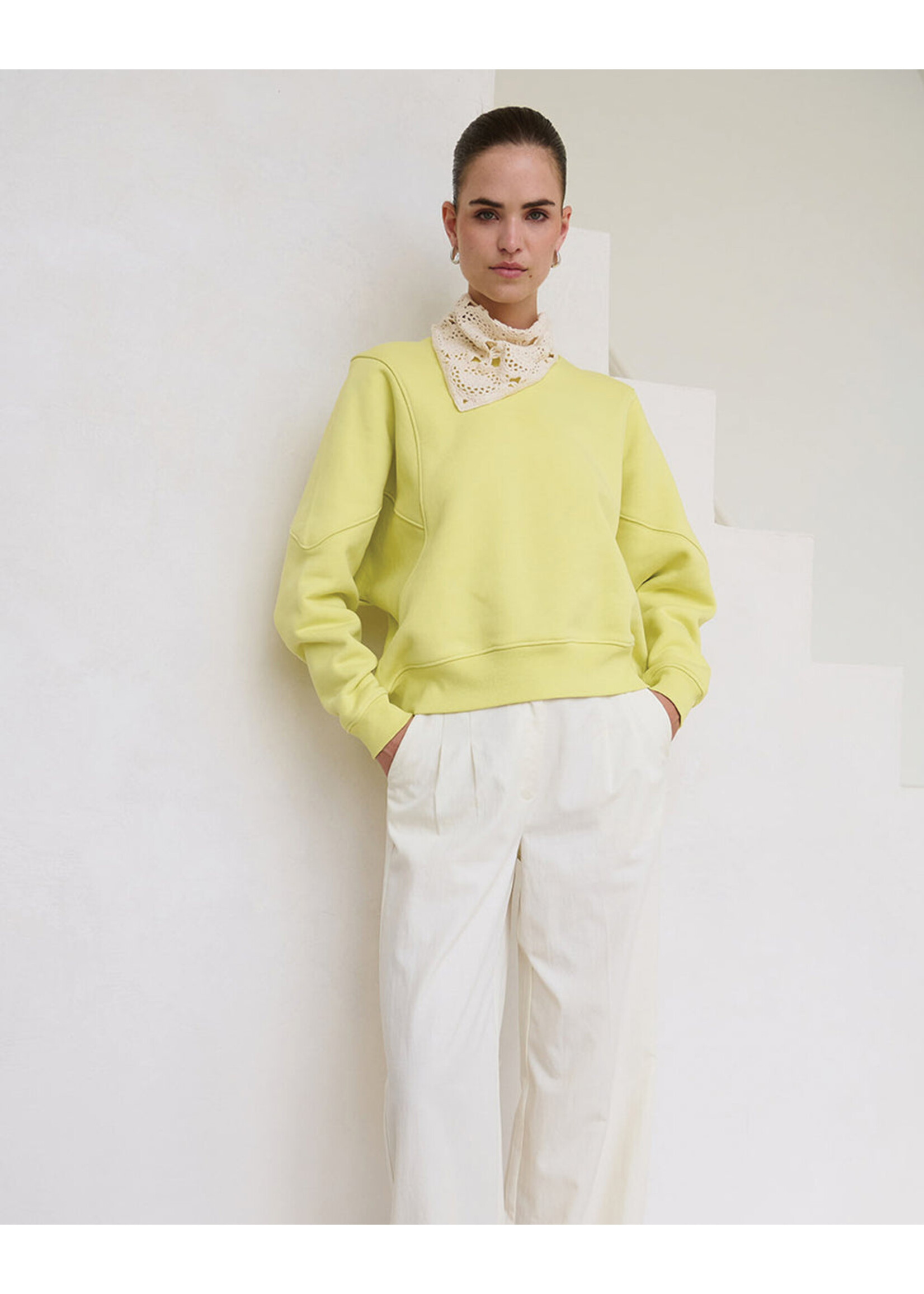 ANOTHER LABEL AL DELINE SWEAT LS LEMON GRASS