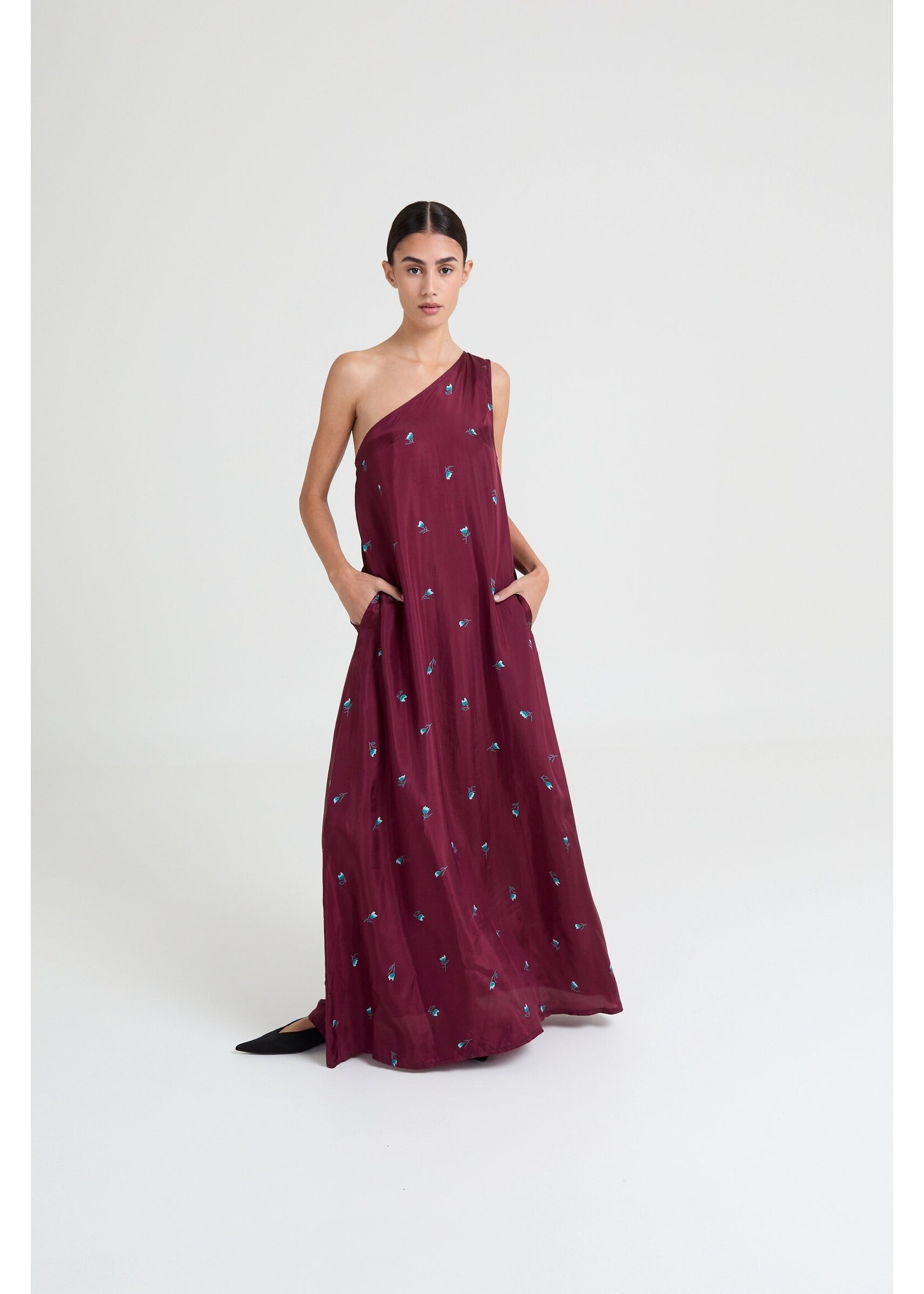 LIVTHELABEL LTL BIBI ONE SHOULDER DRESS BURGUNDY FLOWER PRINT