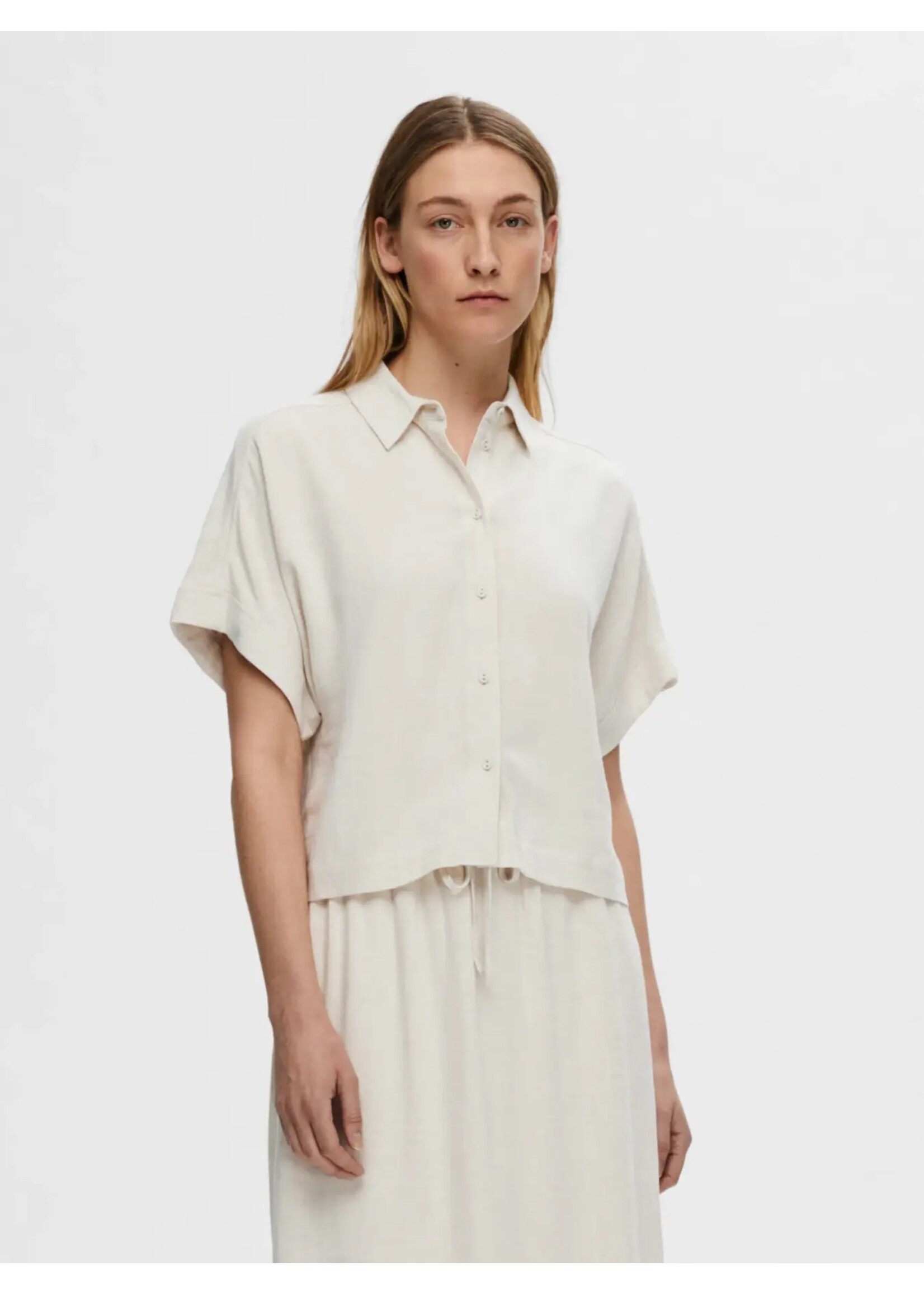 SELECTED FEMME SLWVIVA SS CROPPED SUN SHIRT NOOS