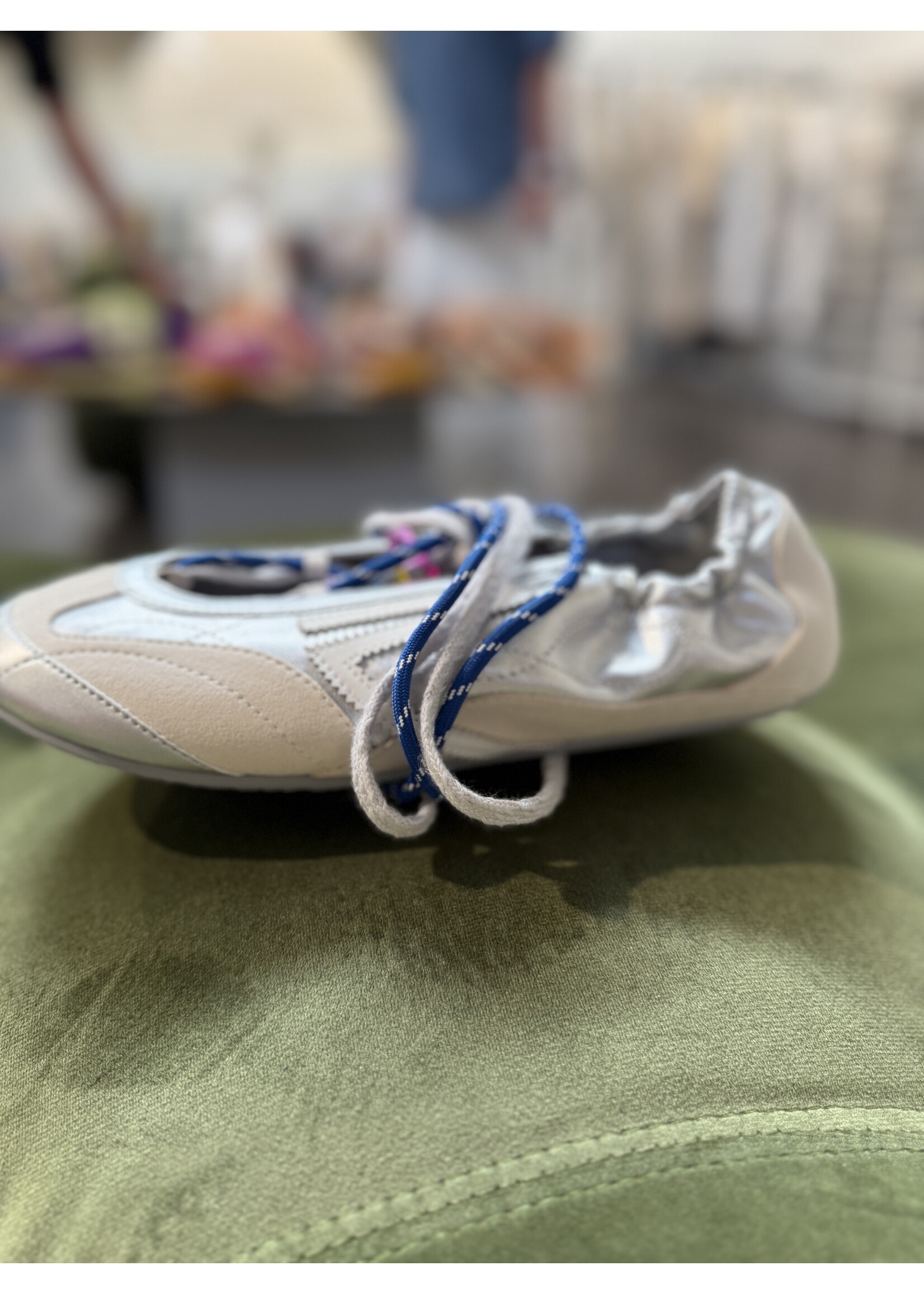 PURAAI 8.02 LIZARD MOONKISS