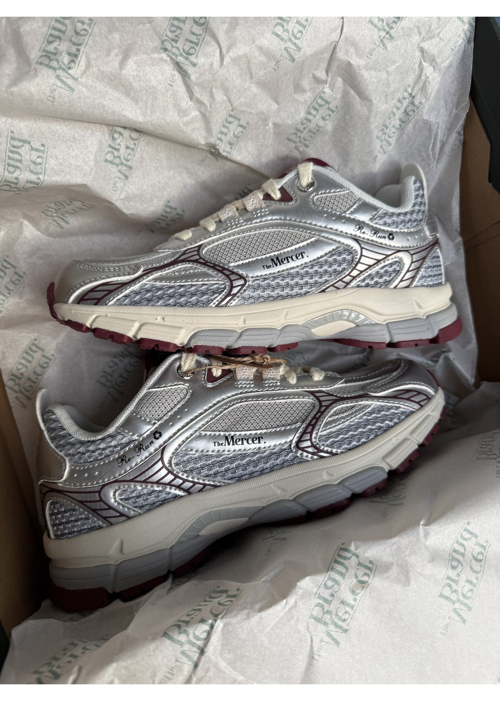 MERCER THE RE-RUN TWIN MESH GREY/RED