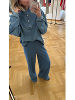 EDITED ED POLLY SWEATER DENIM WASH