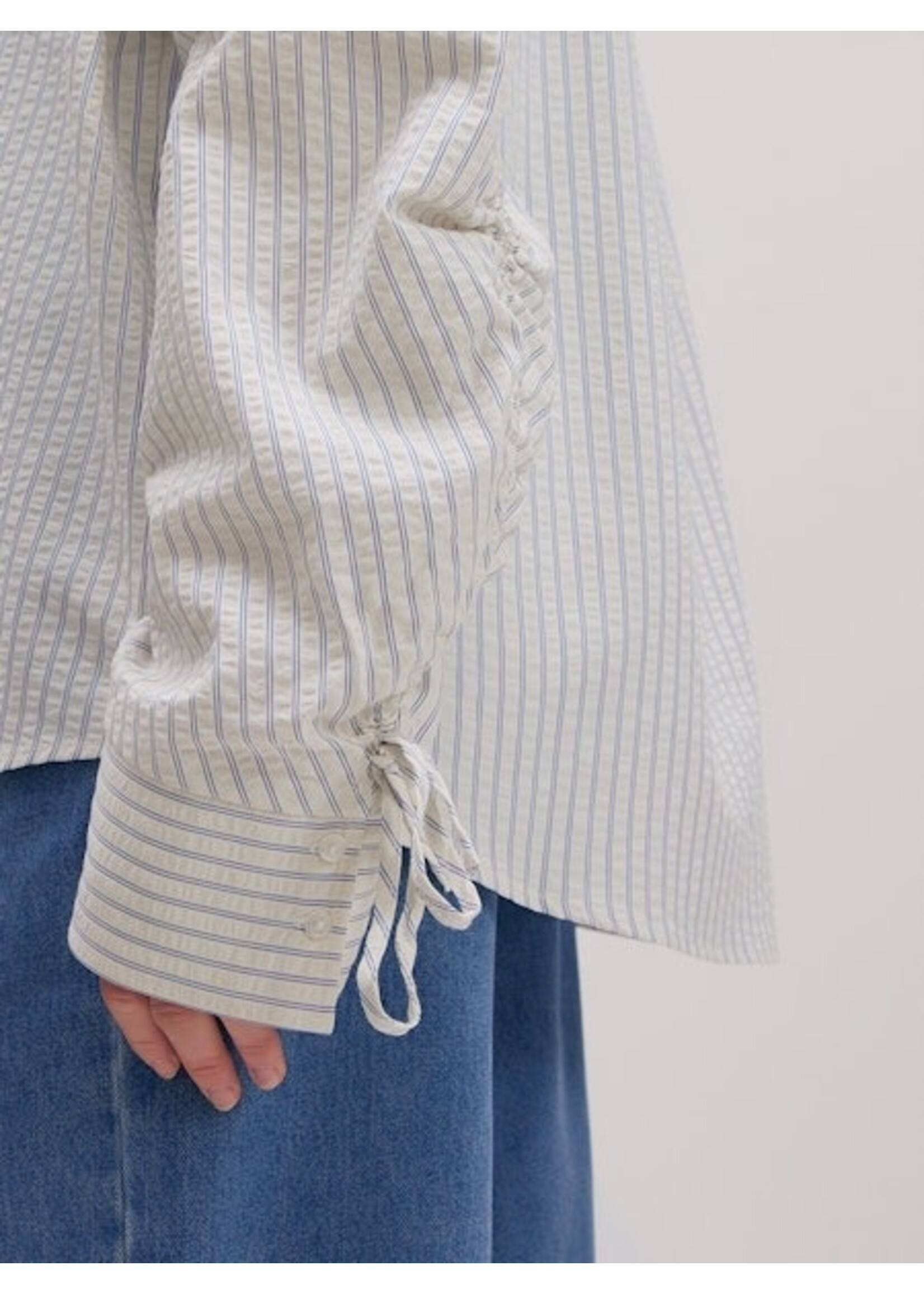 EDITED ED HANNI SHIRT LS STRIPE CREAM/BLUE