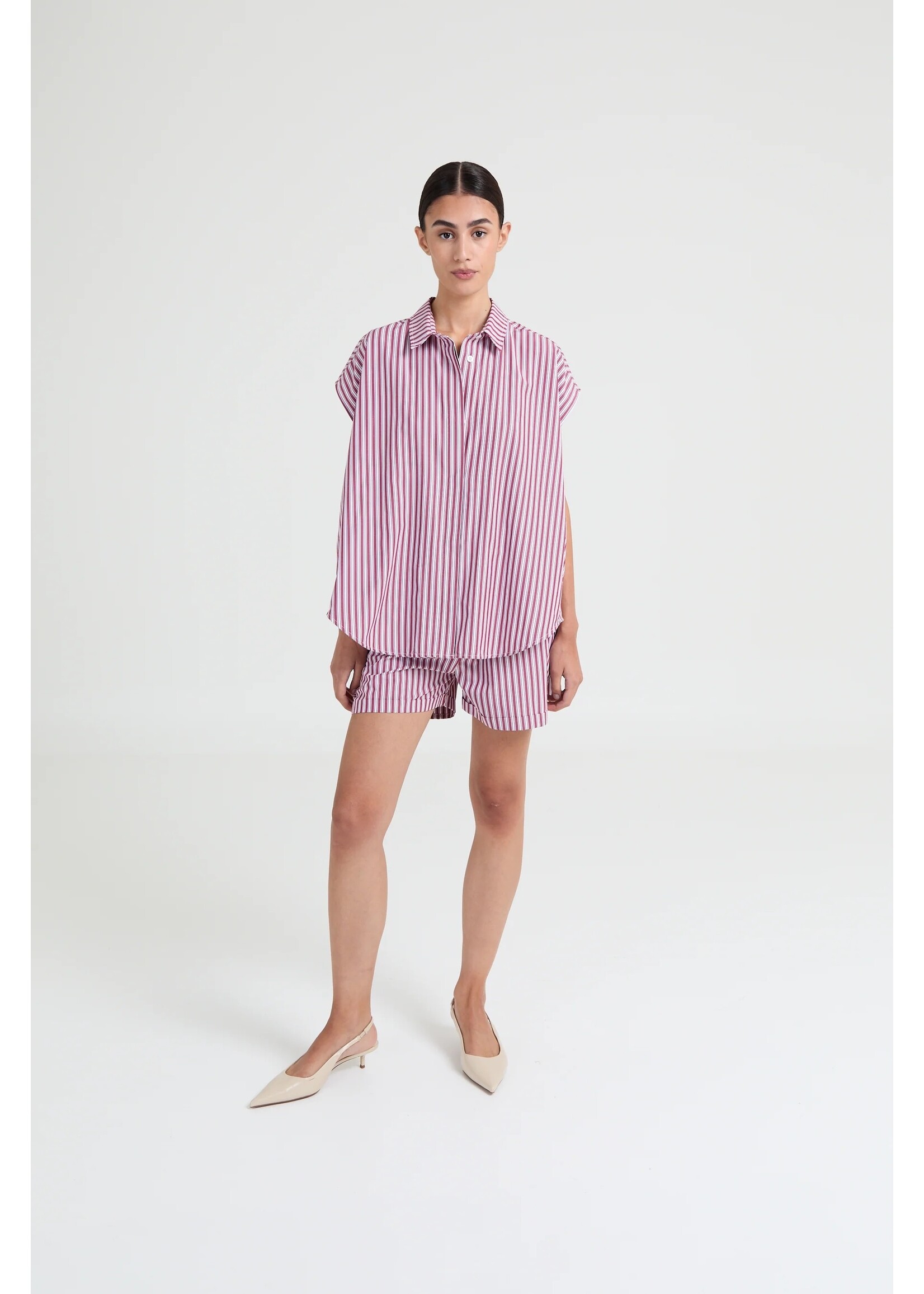 LIVTHELABEL LTL ALBA SS BLOUSE PINK/BURGUNDY STRIPES