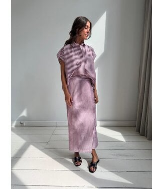 LIVTHELABEL LTL ALBA SS BLOUSE PINK/BURGUNDY STRIPES