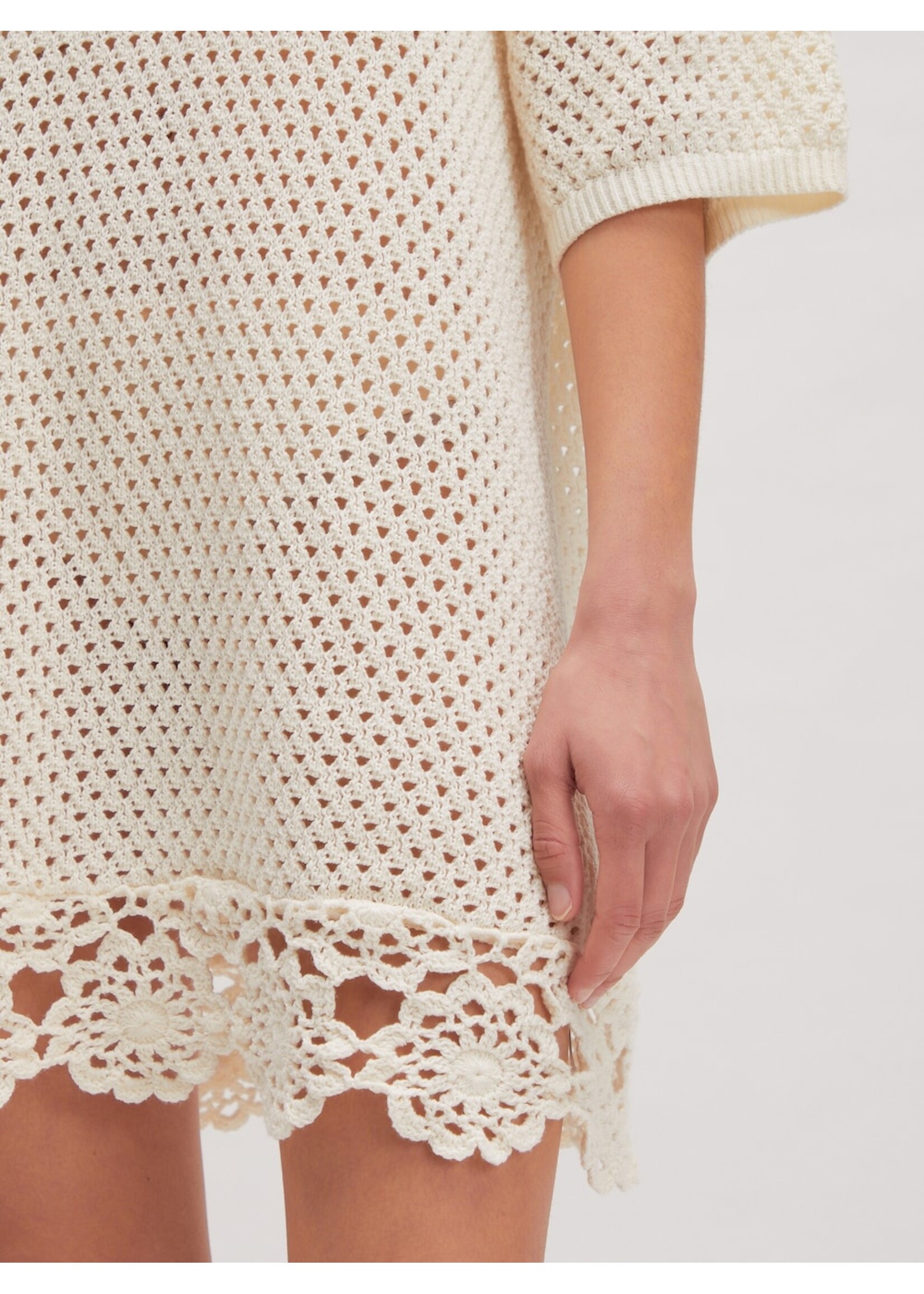 EDITED ED CONOR KNIT DRESS SS EGRET