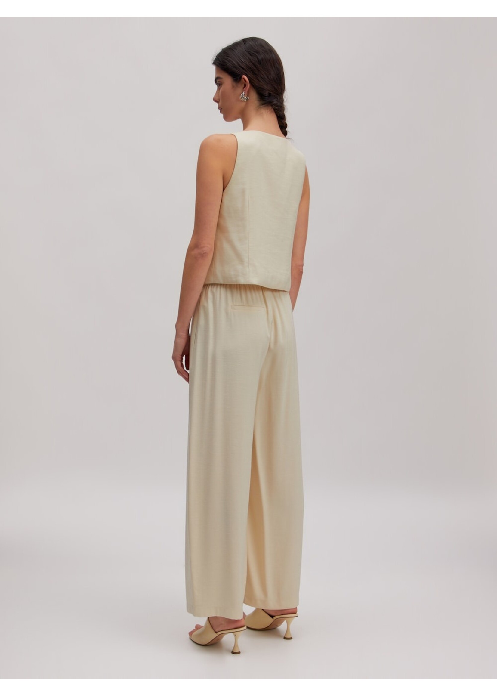 EDITED ED SIMONE SL TOP ALMOND MILK