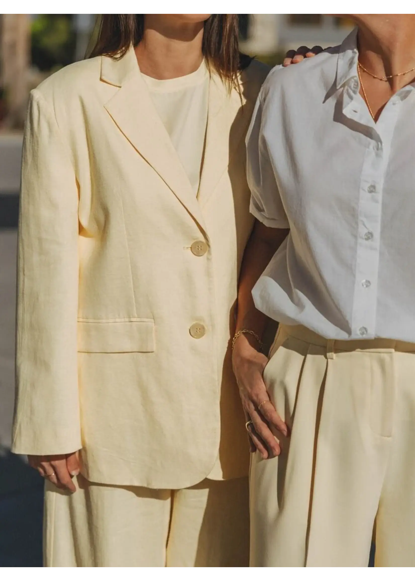 LES SOEURS LS ROMAN BLAZER BUTTER