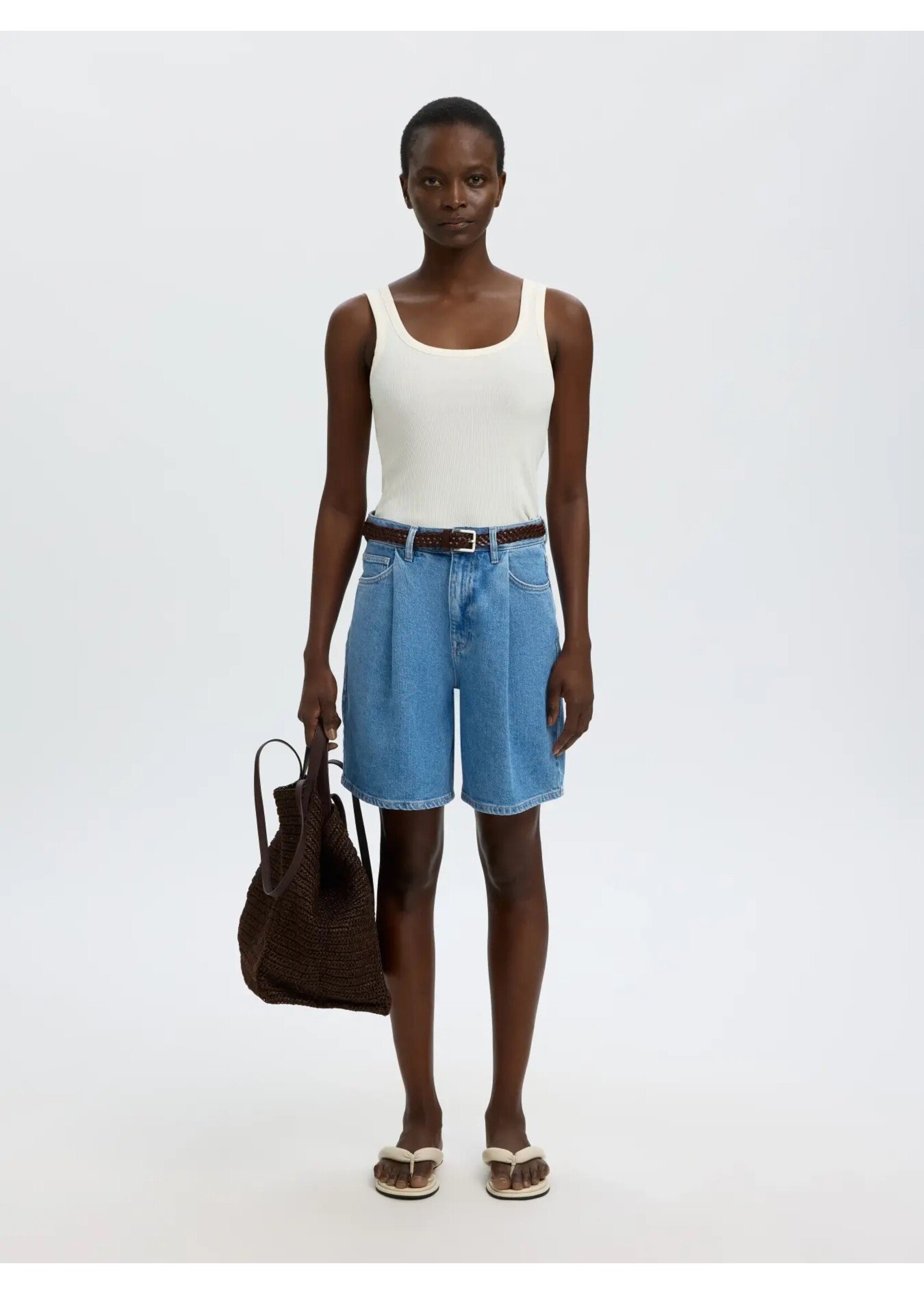 SELECTED FEMME SLFWIDE MERLE-KORI HW DENIM SHORTS LIGHT BLUE