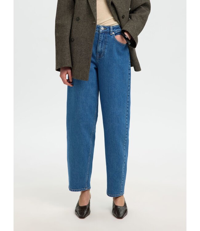 SELECTED FEMME SLWBARREL BEA-KORI HW JEANS NOOS MED BLUE