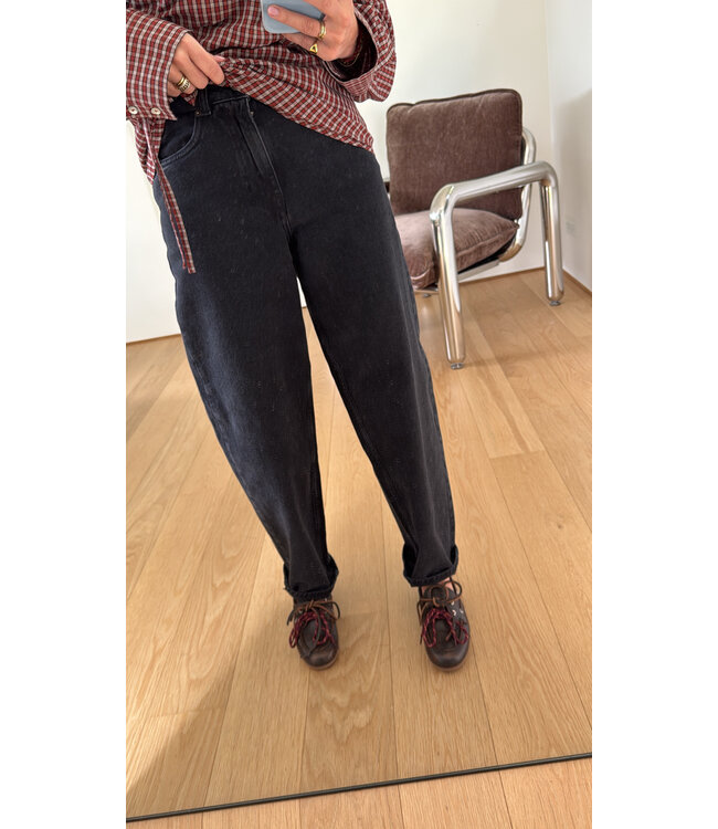 SELECTED FEMME SLWBARREL BEA-KORI HW JEANS NOOS BLACK
