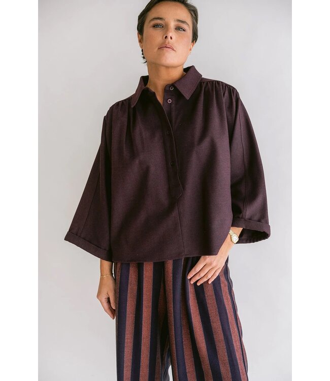 HELD HE NEW MAYA BLOUSE SOLID BORDEAUX