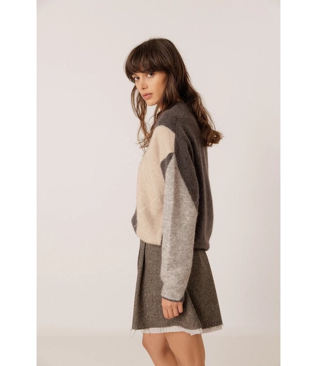 INDI & COLD IC PULL GRIS VIGORE GB560