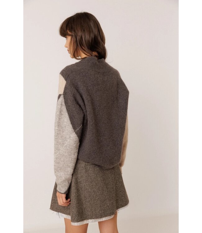 INDI & COLD IC PULL GRIS VIGORE GB560