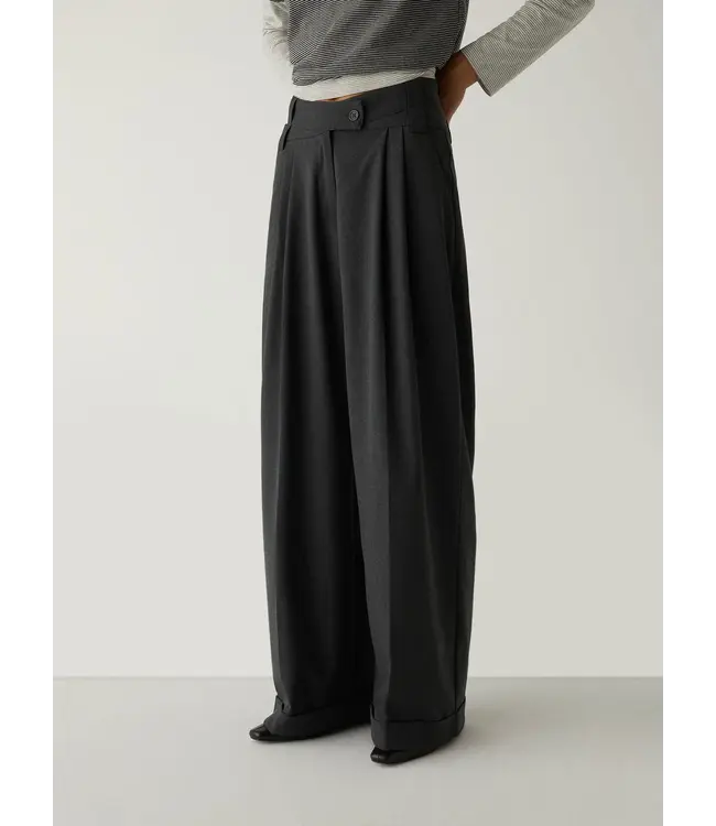 LAAGAM LA SMITH TAILORED PANTS GREY