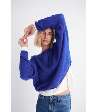 MUS & BOMBON MBB LUMEN OVERSIZED PULL KLEIN BLUE