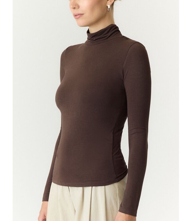 YAS YASWOOLAN LS HIGH NECK TOP CHOCOLATE BROWN